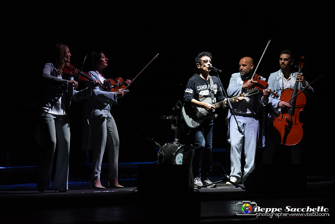 VBS_3995 - Concerto Edoardo Bennato - Peter Pan Rock 'n' Roll Tour.jpg
